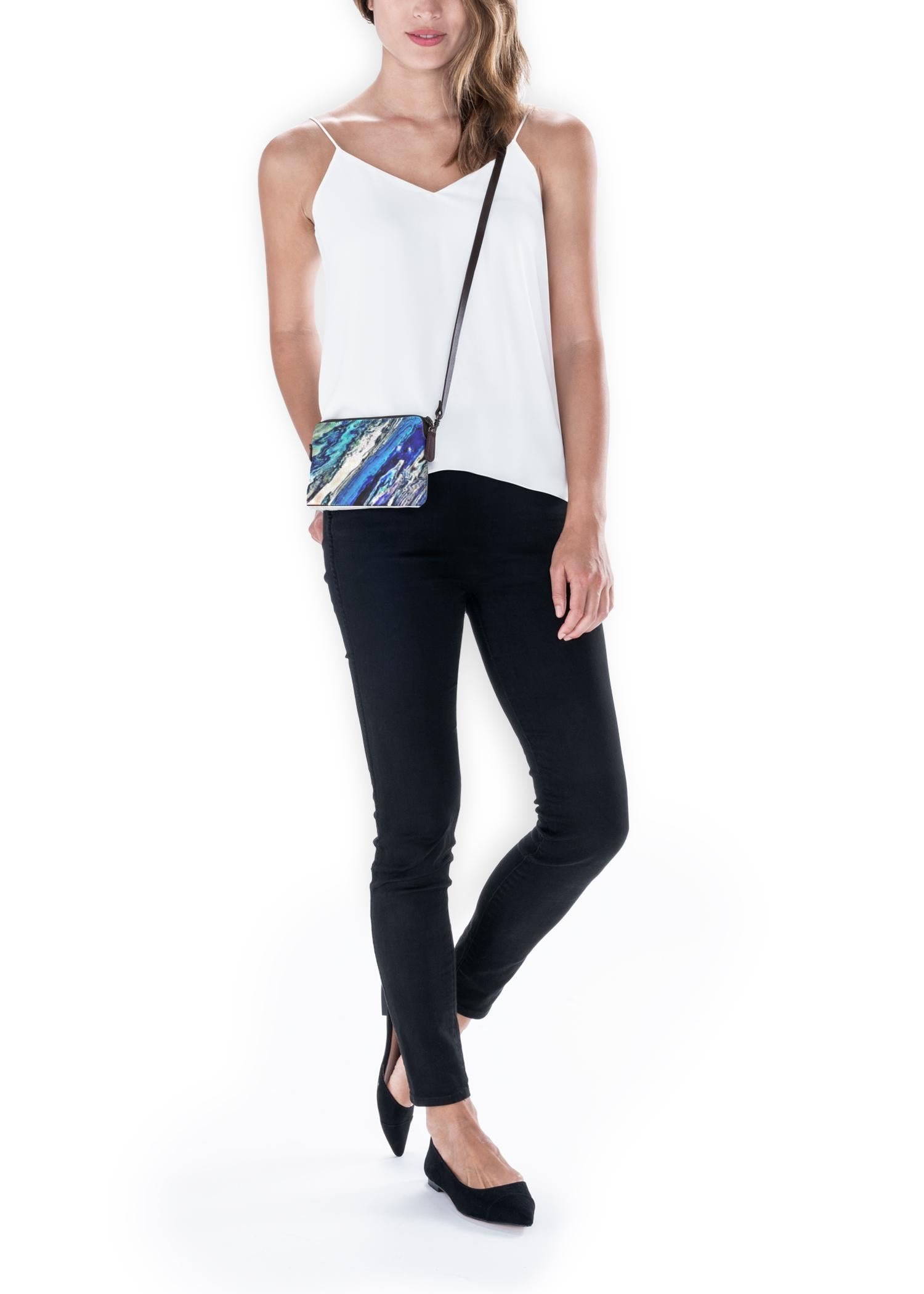 Aquatic Clutch - Image 4